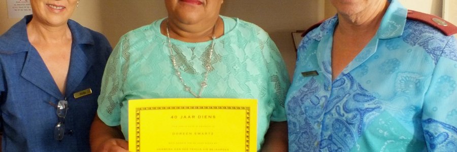 Vlnr is Anita van Dyk, Doreen Swartz en HaS se veteraan, Suster Linda Meyer